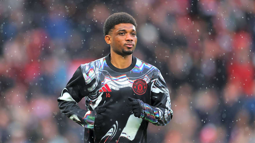 'A dream to work with' – Carrick raves about Man Utd star who remains ‘massive’ despite bench role