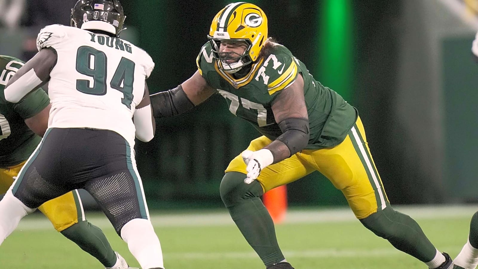 Packers’ offensive line plan carries clear risk as new starting tackle becomes key piece after expected free agent decision