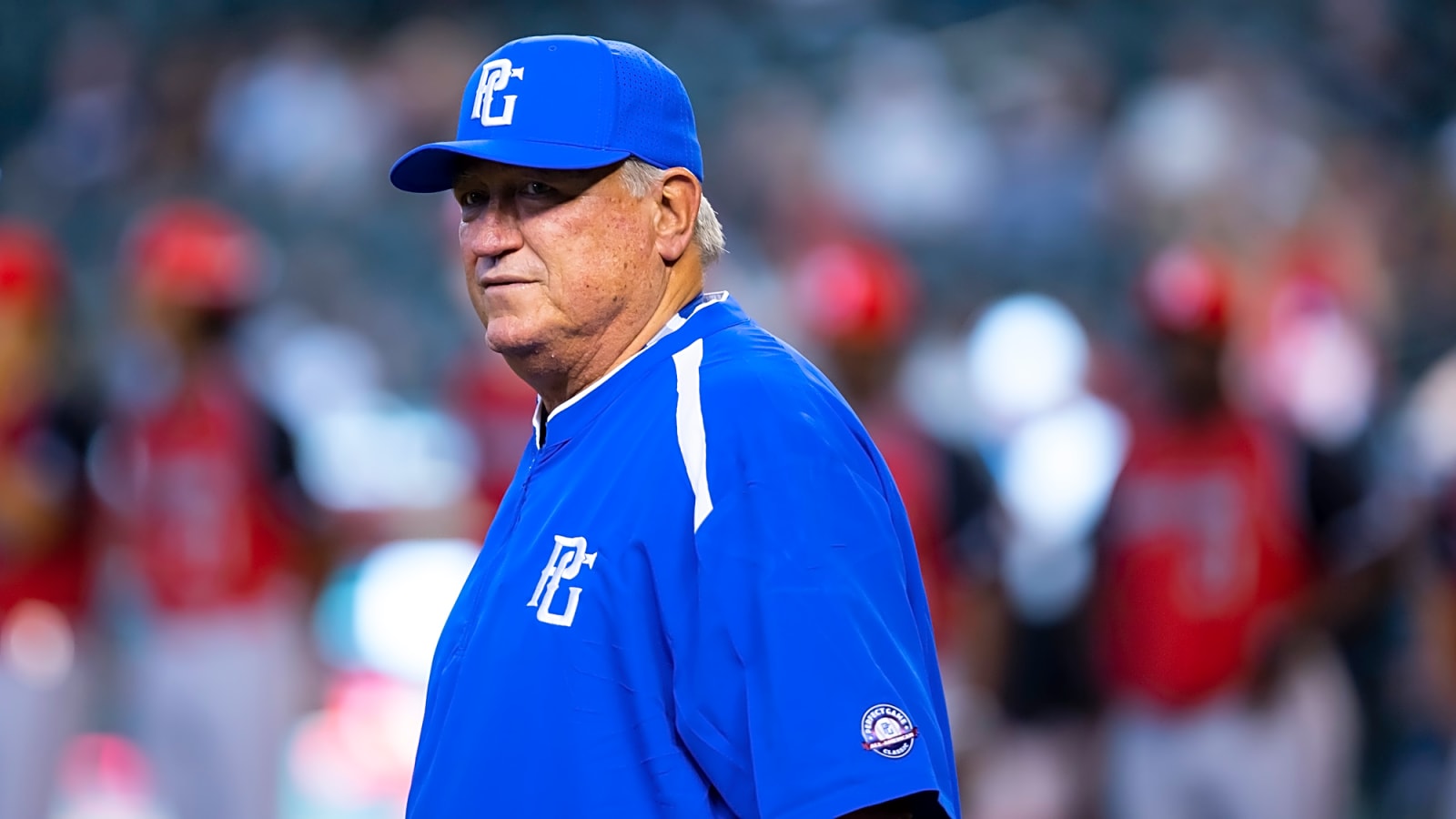 Rockies bring back former manager as new hitting coach