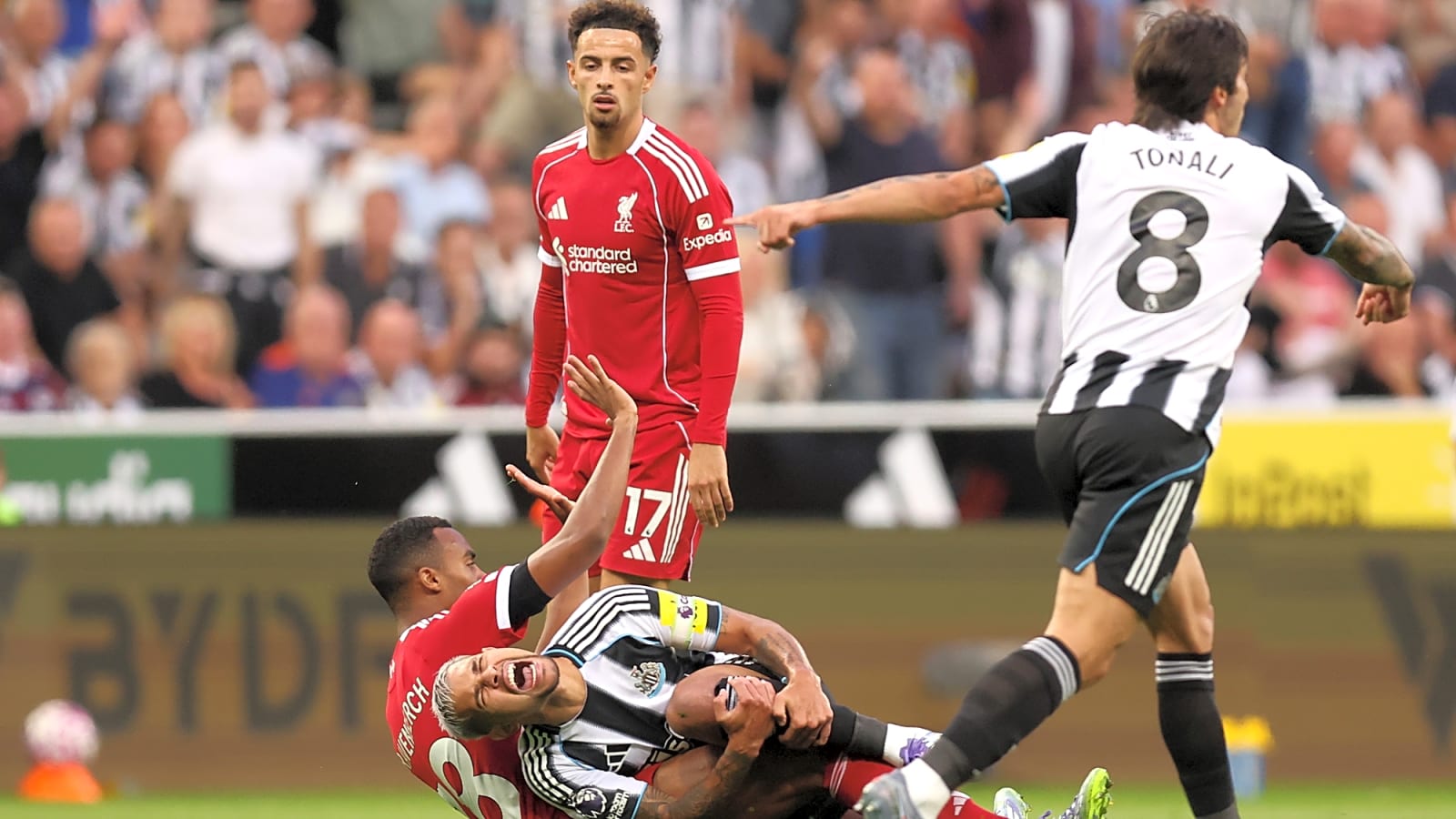 Chris Sutton: Arne Slot ‘will be furious’ over what happened in first 10 minutes at St James’ Park