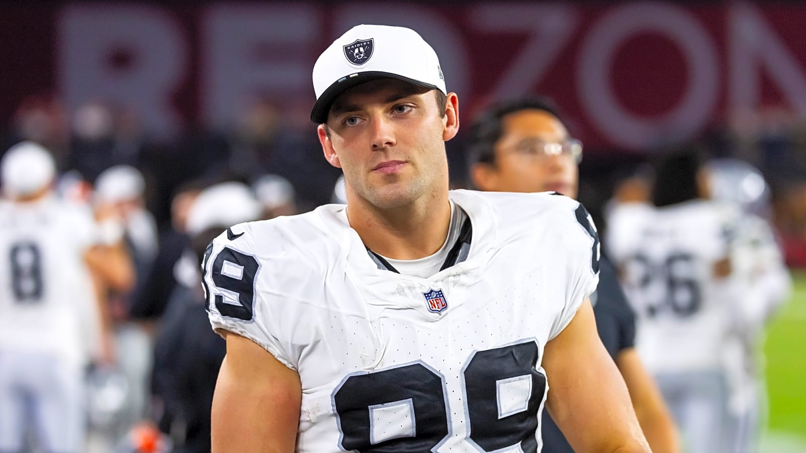 Brock Bowers shares piece of advice he gave to Ashton Jeanty