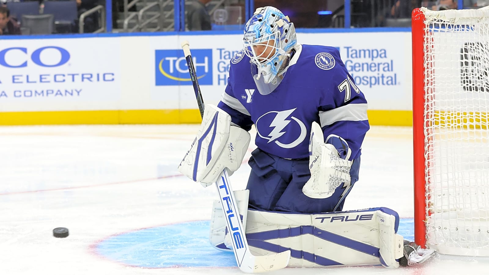 Oilers News: Edmonton Oilers sign goaltender Matt Tomkins to two-year, $775K AAV contract