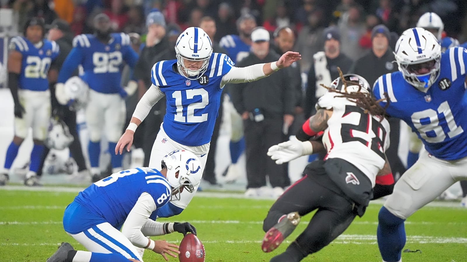 Colts waive veteran kicker after costly missed extra point