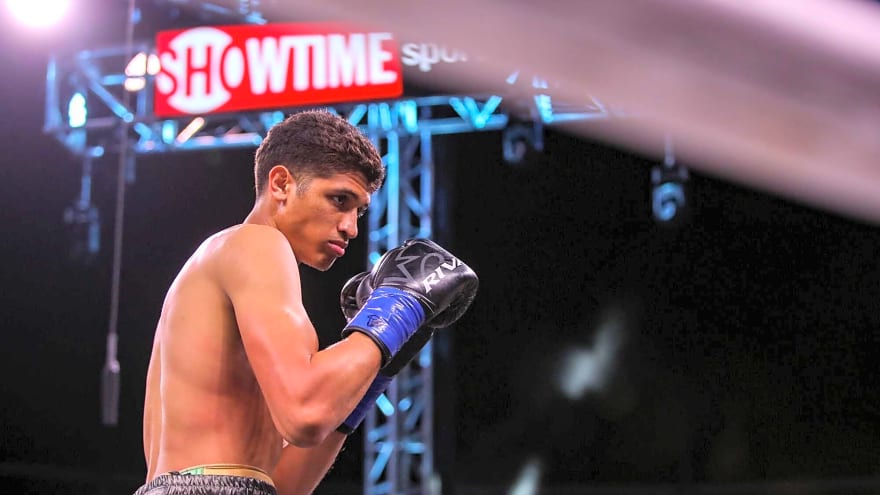 Sebastian Fundora and Keith Thurman Fight Has A New Date