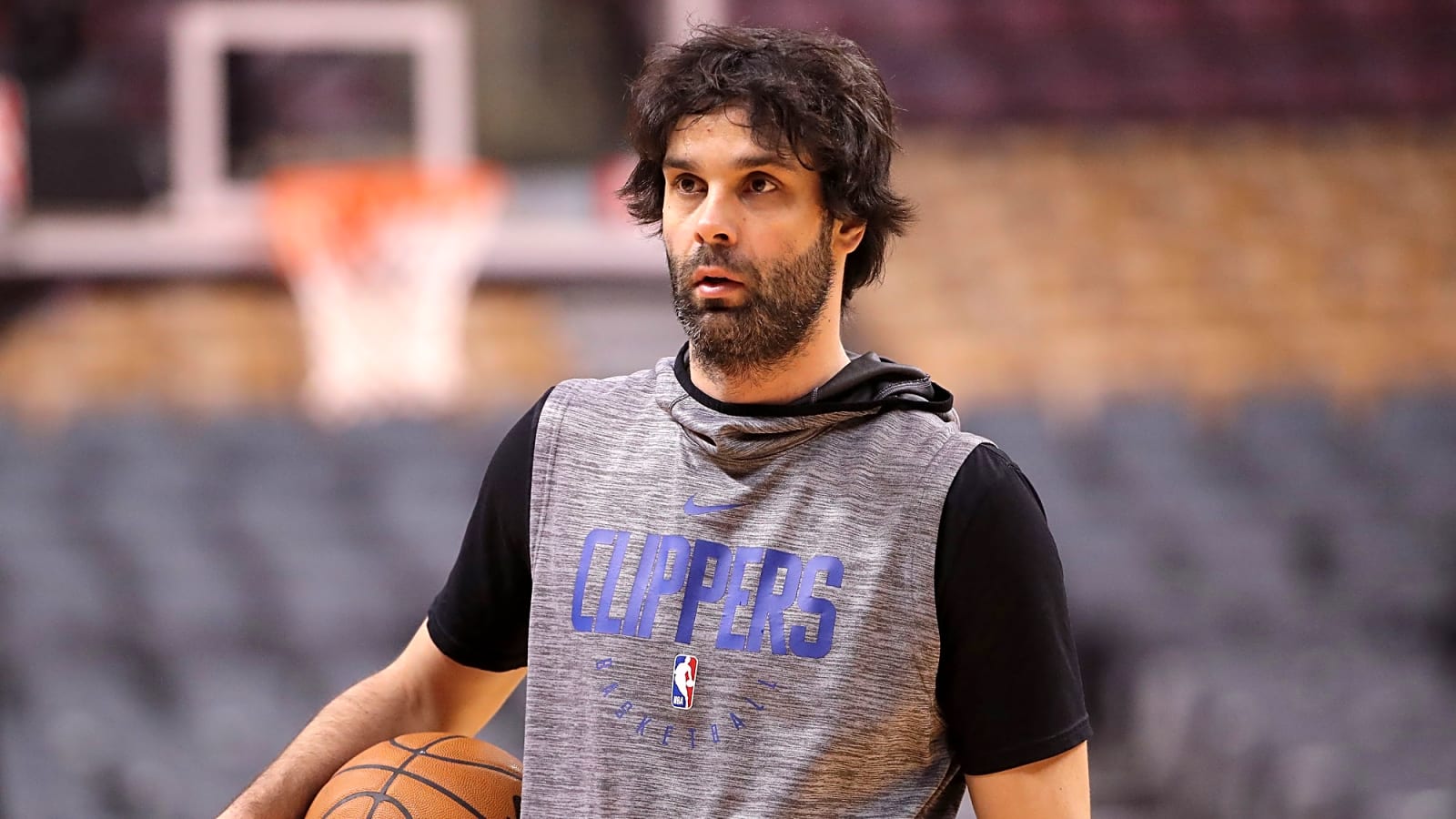 Former Clippers guard announces retirement