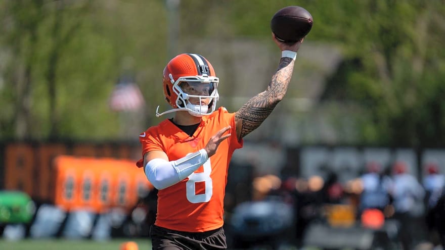 Browns Claim No Plans To Trade QB Dillon Gabriel