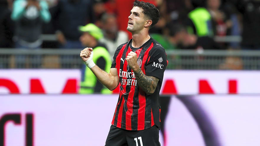 Ex-Chelsea attacker is being chased by Man United & Aston Villa