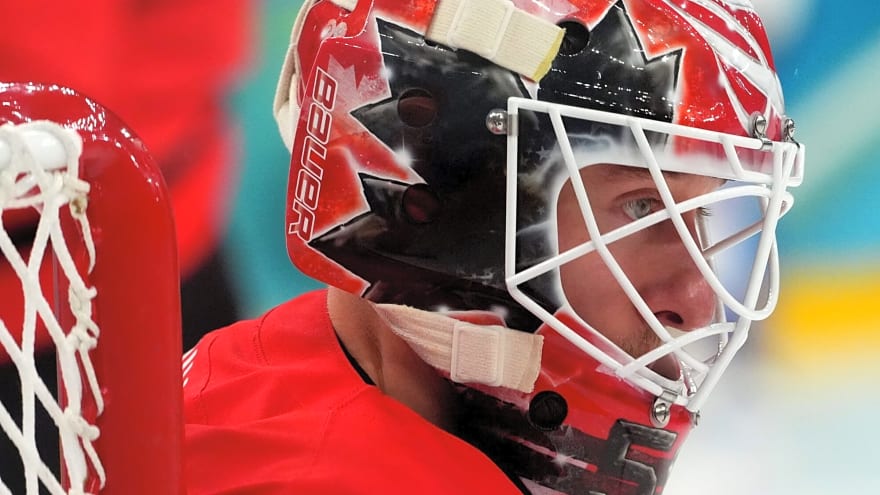 Jordan Binnington is the best option for Canada in net