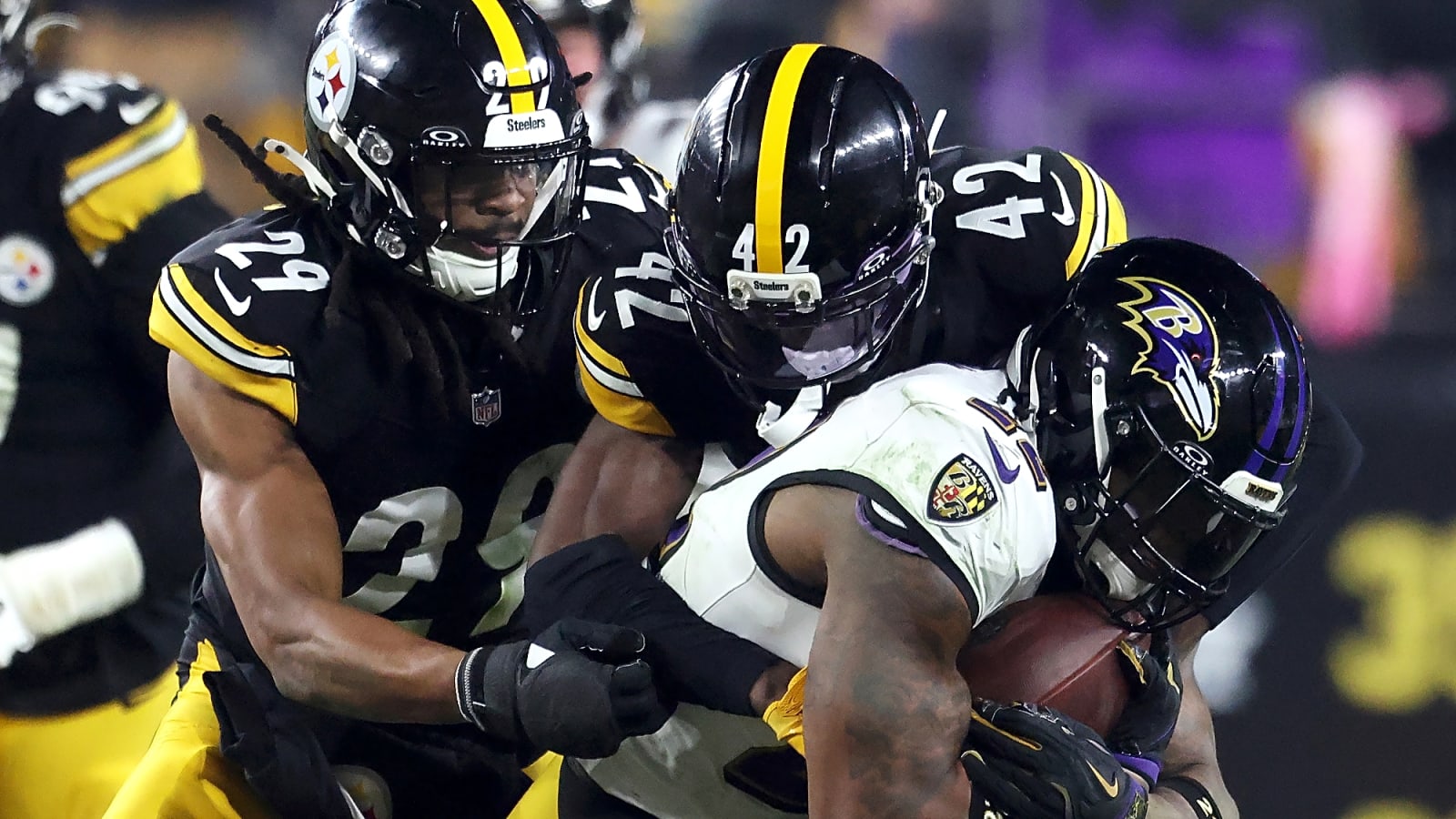 NFC North Contract Details: Pierre, Jackson, Lewis, Brooks, Jones