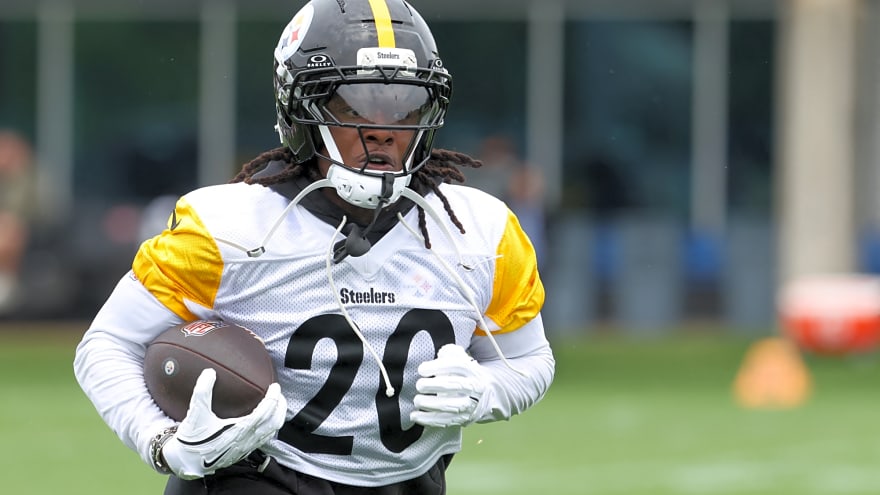 Steelers Hear Staggering Confidence From Kaleb Johnson After Rough Rookie Season