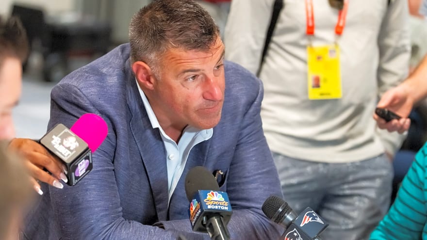 Patriots Deploy Captains To Defend Vrabel After Hiding 6-Year Affair With NFL Reporter