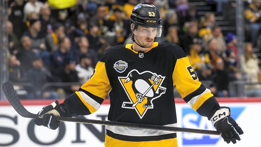 Why the Maple Leafs should consider claiming Philip Tomasino off waivers