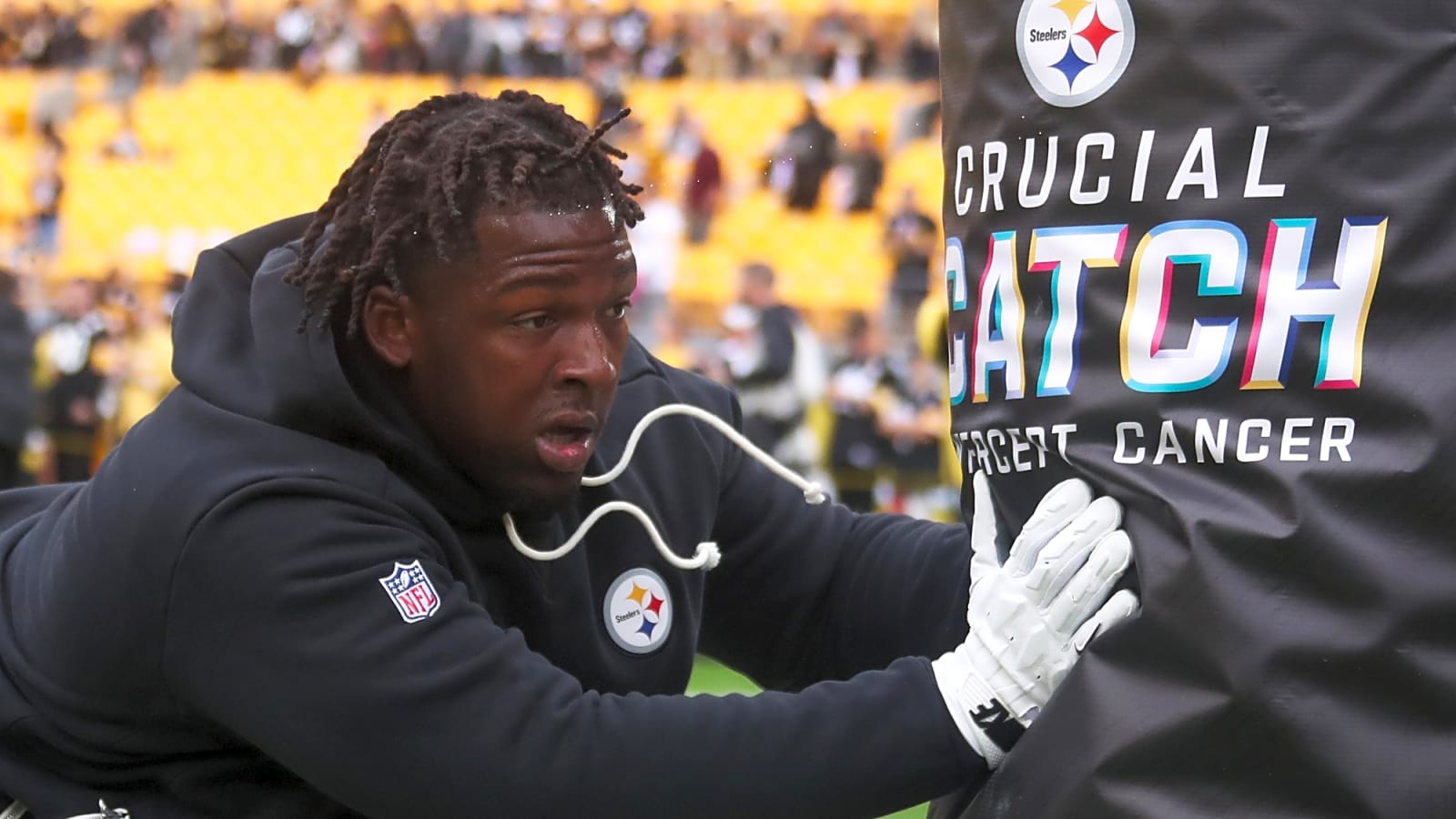 Steelers Defender Stands Up For Defensive Line After Brutal Performance: 'There's Only So Much  Can Do'
