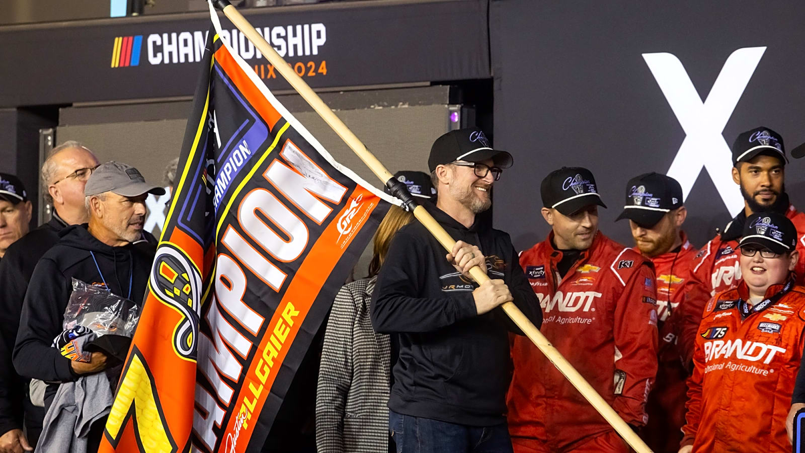 Dale Jr. Reviews Stenhouse–Keselowski Clash as Radio Drama Erupts