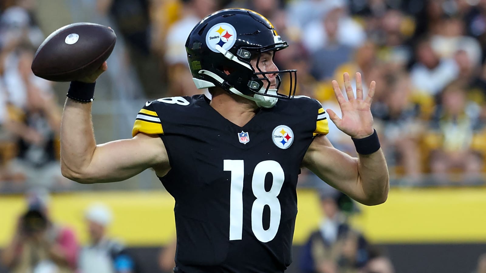 Steelers want to see this from Will Howard with roster spot in jeopardy