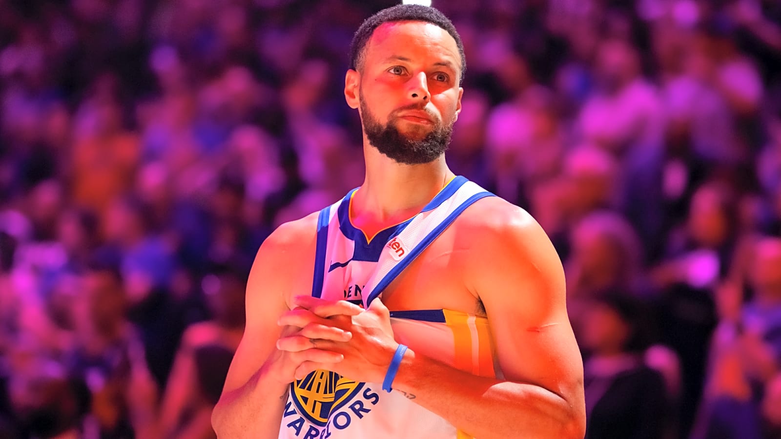 Stephen Curry, Warriors Finalize Two-Year Extension