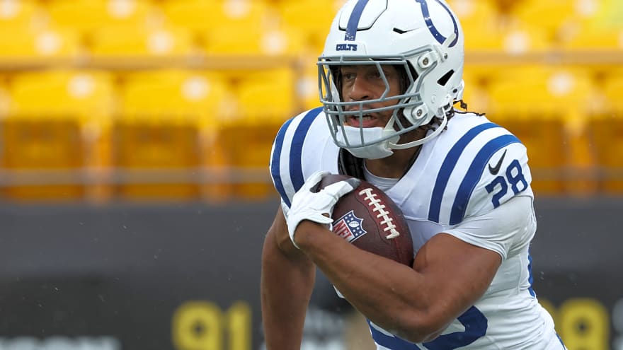 Are the Indianapolis Colts Listening to Trade Calls For Jonathan Taylor?