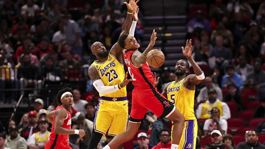 'Don’t Give Me Analysis, Give Me Awe': ESPN Analyst Reacts to LeBron James’ Alley-Oop Dunk at 41