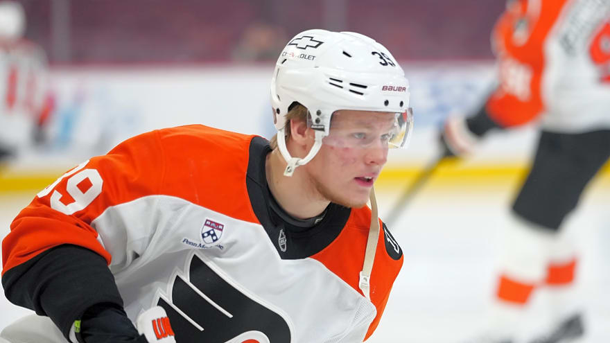 Flyers’ Michkov Has Heated In-Game Altercation With Coaches Tocchet & Svejkovsky