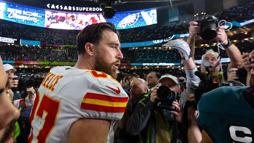 Travis Kelce shocks fans with his answer about favorite Taylor Swift song at Tight End University