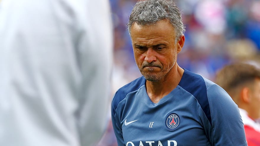 Luis Enrique makes decision on future amid Manchester United managerial vacancy