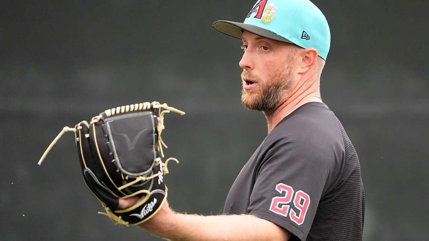 Merrill Kelly Unlikely To Be Ready For Opening Day