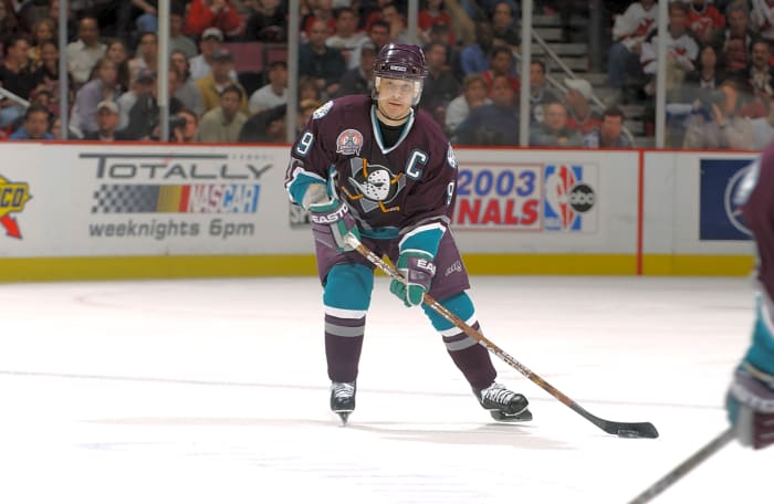 Anaheim Ducks: Paul Kariya