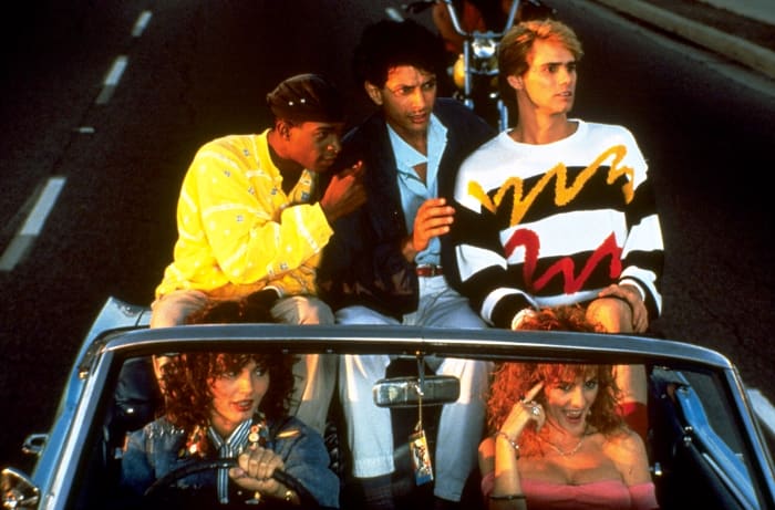 “Earth Girls Are Easy” (1989)