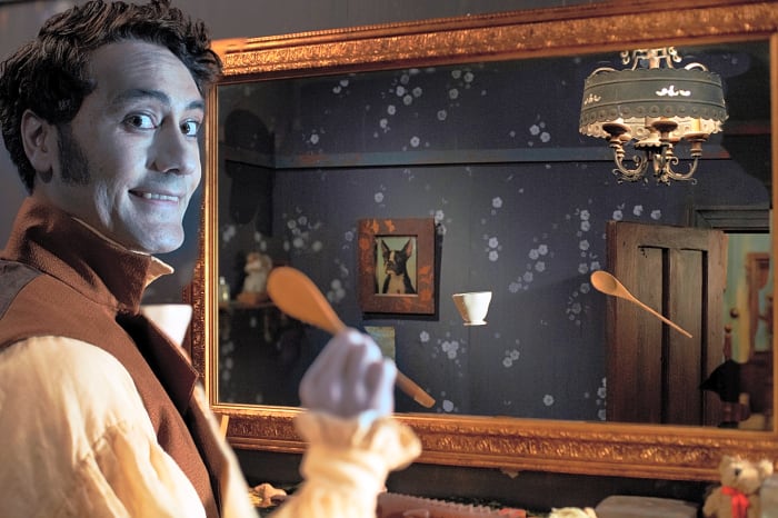 “What We Do in the Shadows” (2014)