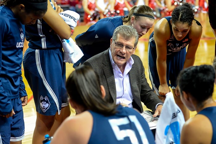Connecticut's 111-game winning streak (NCAA Women's Basketball)