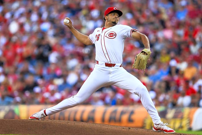  Chase Burns, SP, Reds (+1000)