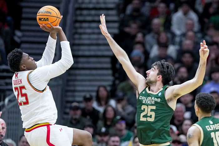 College Basketball: Queen, the buzzer-beating king