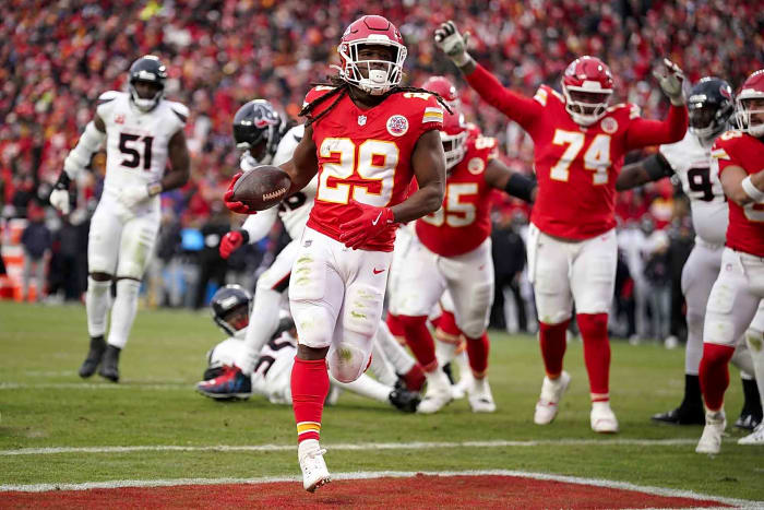 25 fantasy football sleepers you should target at your draft Kareem Hunt, RB, Chiefs