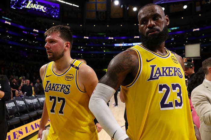 6) Los Angeles Lakers