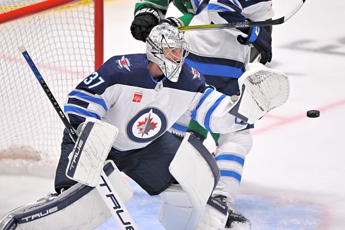 Connor Hellebuyck