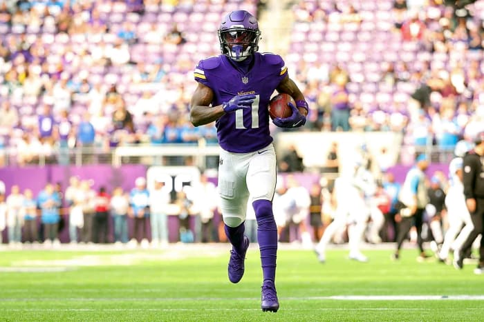 Denver Broncos: Signed Trent Sherfield