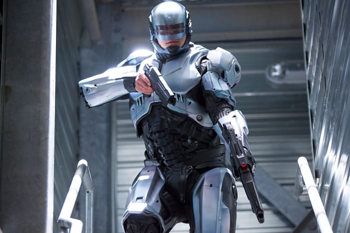 "RoboCop" (2014)