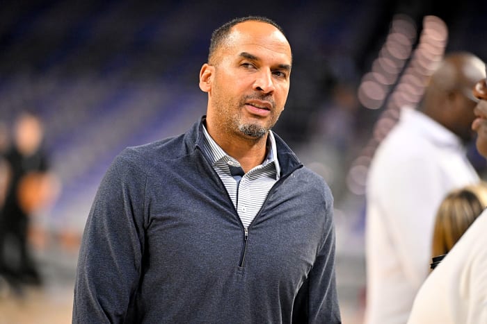 Dallas Mavericks: Nico Harrison