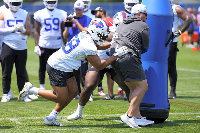 Overpaid outside linebacker: Matt Milano, Buffalo Bills