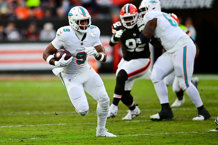 25 fantasy football sleepers you should target at your draft Jonnu Smith, TE, Steelers