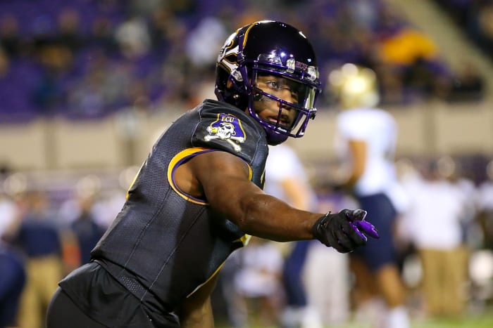Zay Jones brings in 22 receptions