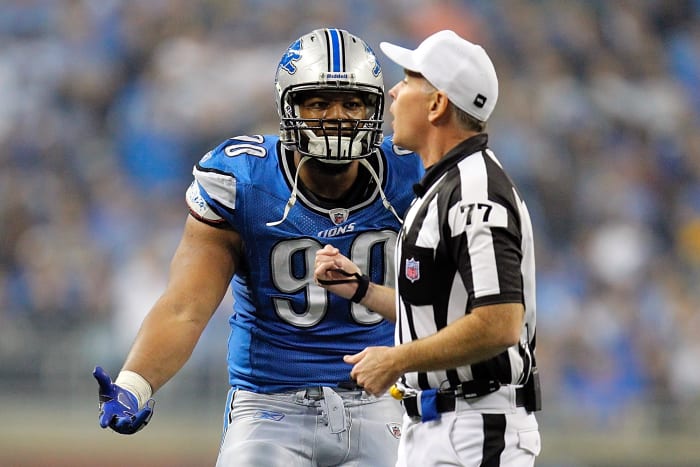 Suh's infamous stomp (Nov. 24, 2011)