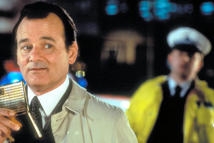 “The Man Who Knew Too Little” (1997)