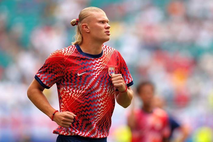 Erling Haaland will lead the Premier League in goals