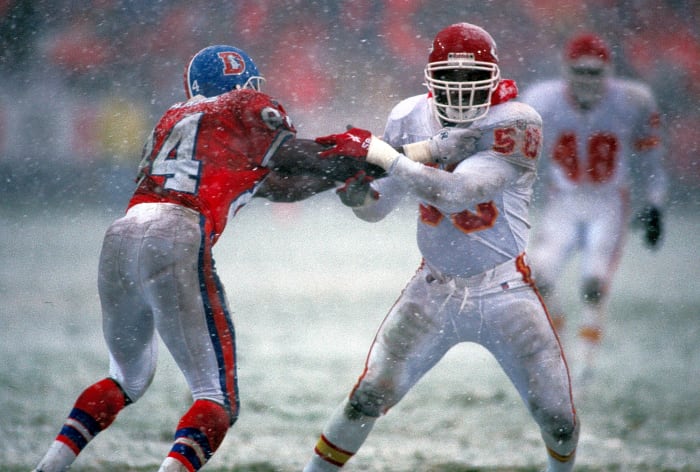1990: Derrick Thomas