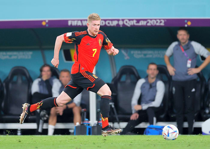 Kevin de Bruyne and Mohamed Salah both score one last World Cup goal