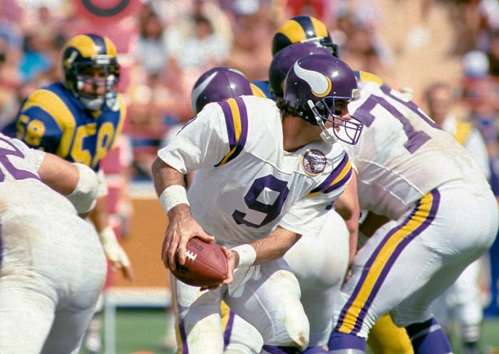 Minnesota Vikings: Tommy Kramer (13 seasons)