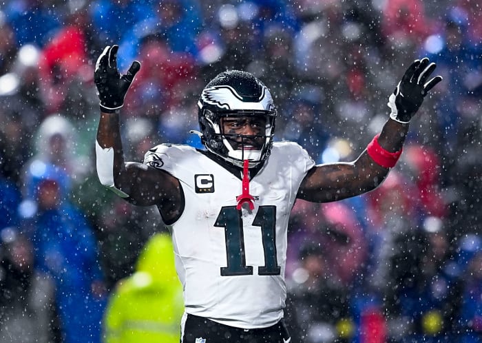 A.J. Brown will be traded to New England