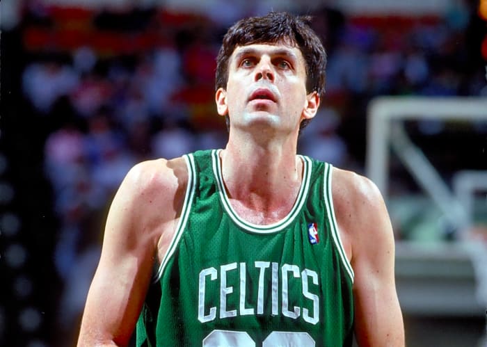 Kevin McHale's Up-And-Under Post Move