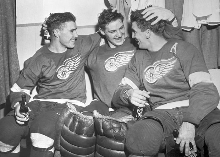 Tony Leswick, Detroit Red Wings, 1954